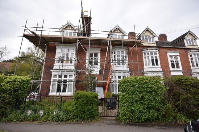 Flat for sale in Sylvan Avenue, Woodhall Spa