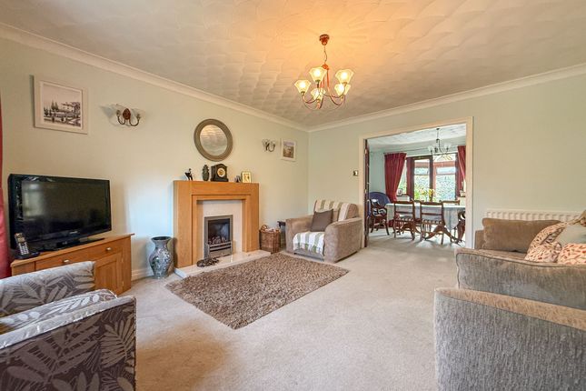 2 Kingsbrook Way, Wirral photo 2