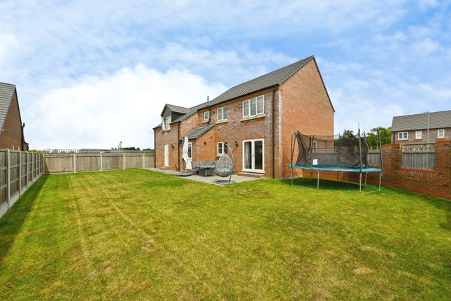 2, Cavell Way, Holbeach photo 4