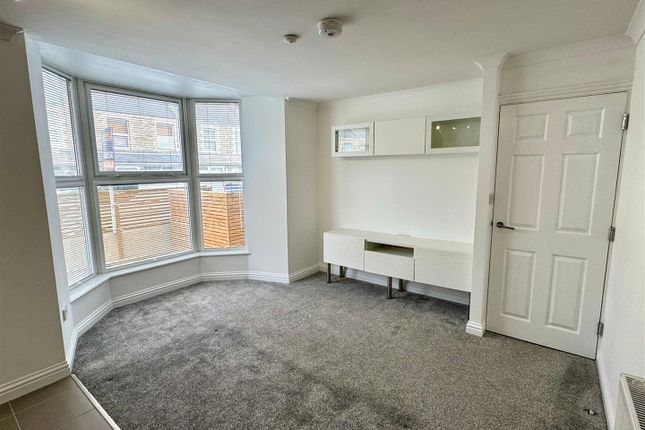 Flat 1, 20, Jubilee Street, Cornwall photo 2