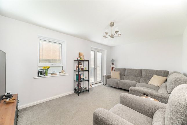 2, Perry Way, Leeds photo 2