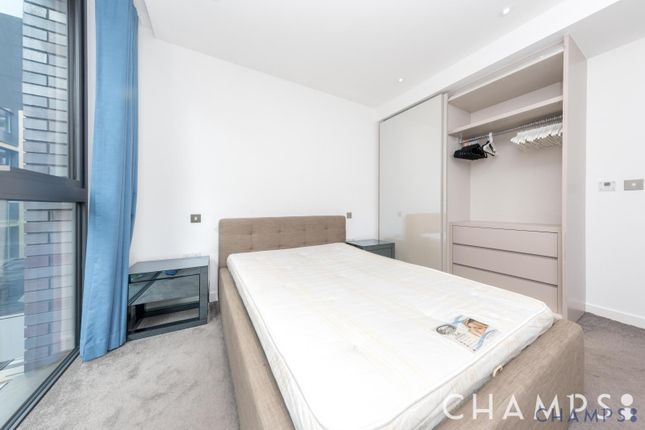 Flat for sale in Catalina House, 4 Canter Way, Goodmans Field