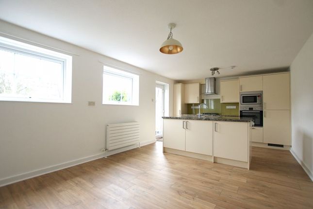 2, Dinham Crescent, Exeter photo 3