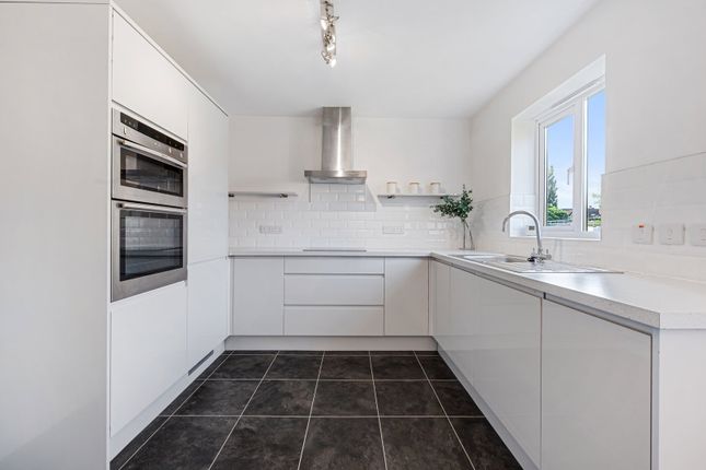 5, Balmoral Road, Stockport photo 4