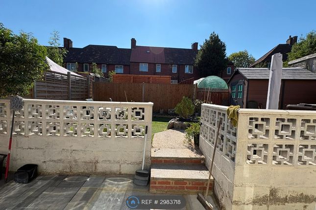 Wigmore Road, Carshalton photo 5