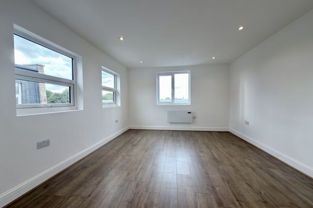F4, 32, Gambole Road, Tooting, London photo 4