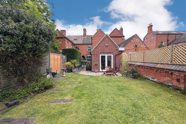 14, Herrick Road, Loughborough photo 4