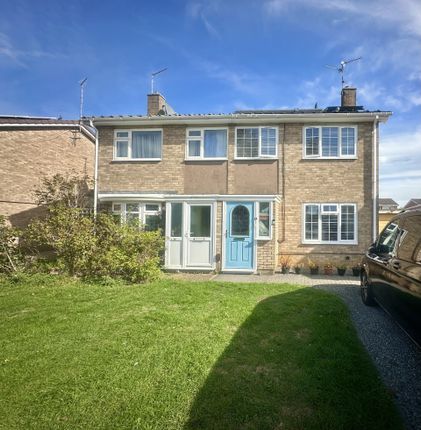 2-bed house on 24, Peterborough, £1,100/mo