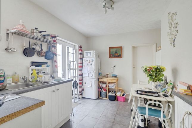 7, Albert Road, Southend-on-sea photo 4