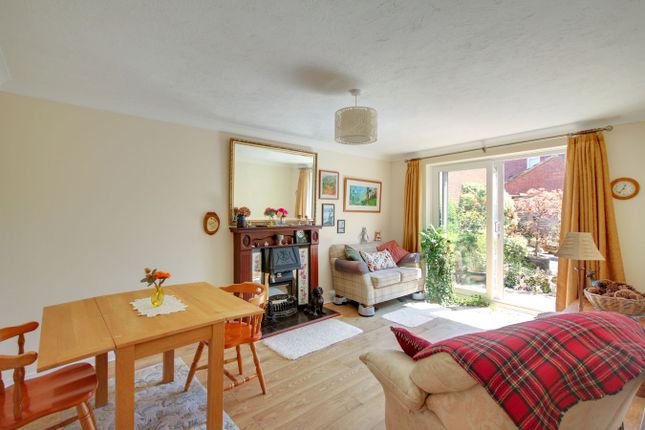 20, Mindelheim Avenue, East Grinstead photo 3