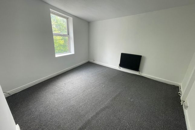 2 Paisley Terrace, Leeds photo 5