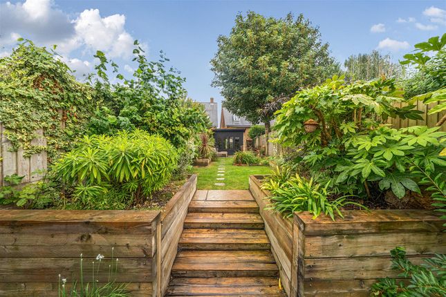 47, Alexandra Road, Dorset photo 4