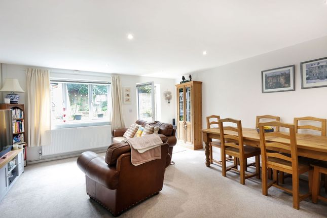 Churchill Gardens,4, Churchill Drive, Cheltenham photo 2