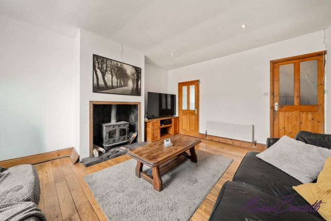 21, Queen Street, Bradford photo 2