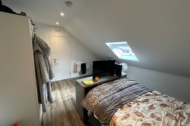 Flat 4 53 , Stacey Road, Cardiff photo 4