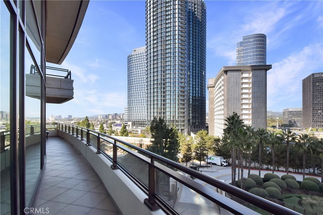 Apartment for sale in 1 W Century Drive, Los Angeles, Us