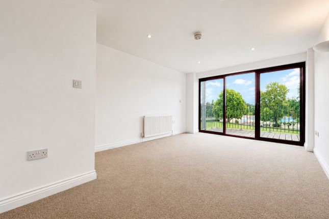 30  Flat 8, West Hill Road, Luton photo 2