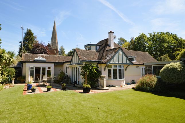 3-bed detached on 51 Church Lane, Bagshot, £795,000