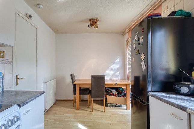 End terrace house for sale in Martyrs Place, Bishopbriggs, Glasgow