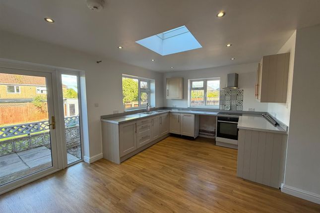 19, Southlands Avenue, Louth photo 3
