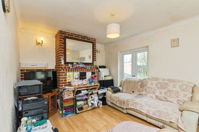72, Frinton Road, Frinton-on-Sea photo 2