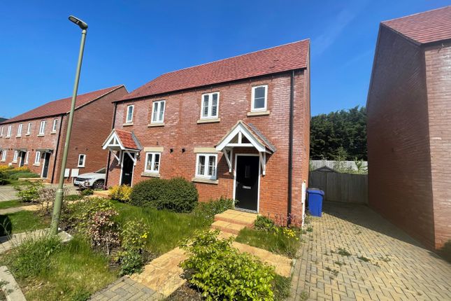 Thumbnail Semi-detached house for sale in Simmons Way, Hook Norton