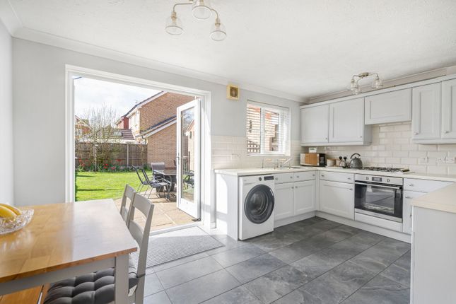 3, Bluebell Drive, Warwickshire photo 4