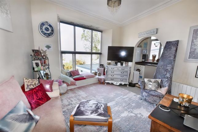 Flat for sale in Green Lane, Redruth