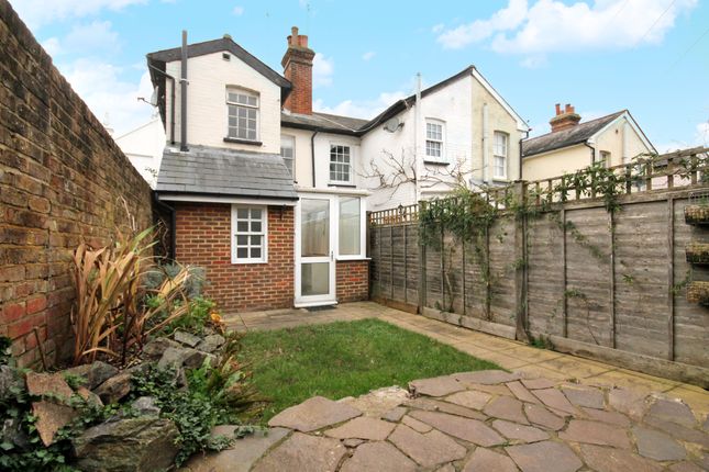 Thumbnail Terraced house to rent in Archway Place, Dorking