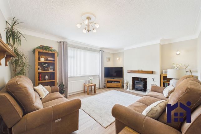 2 Tincklers Lane, Chorley photo 2