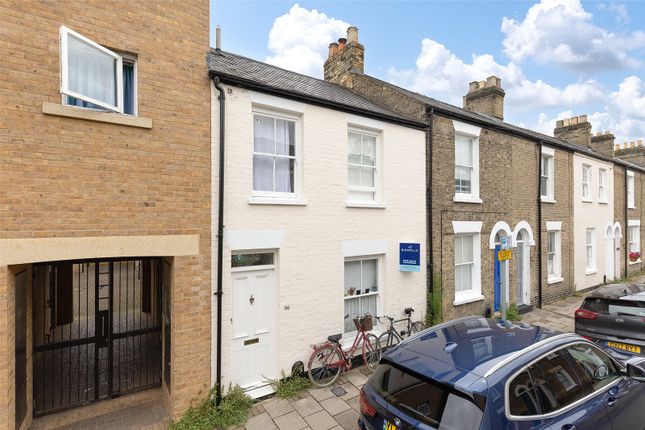 Thumbnail Terraced house for sale in Norwich Street, Cambridge, Cambridgeshire