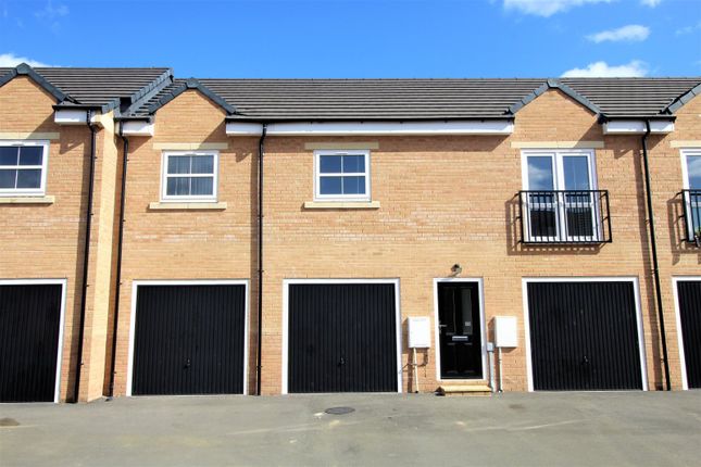 Thumbnail Flat to rent in Waterside Road, Stainforth, Doncaster, South Yorkshire