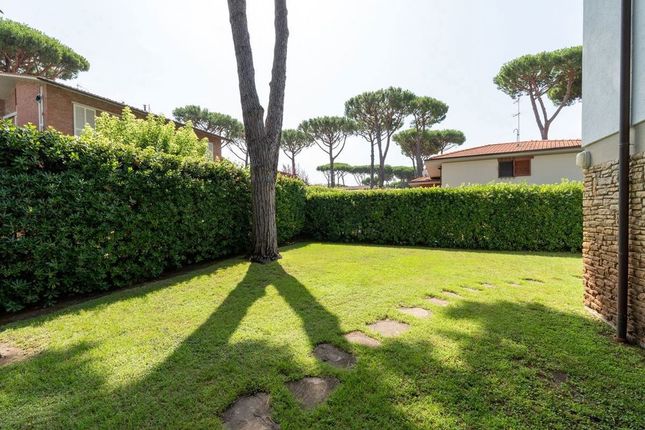 Villa for sale in Toscana, Lucca, Camaiore