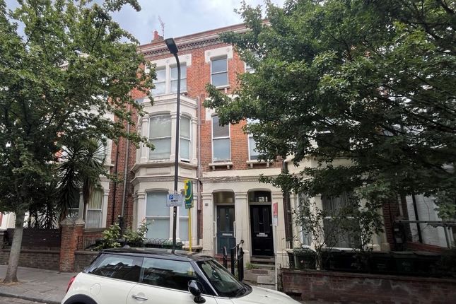 1-bed flat on 11, Gascony Avenue, London, £275,000
