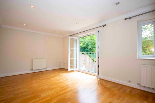 7, Juniper Court, Chorleywood photo 4