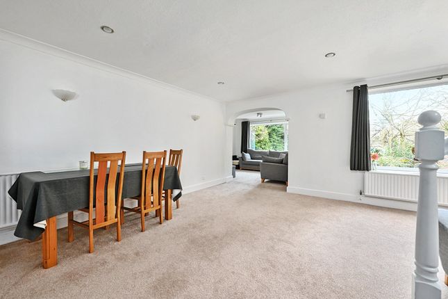 50, Warren Rise, Camberley photo 3