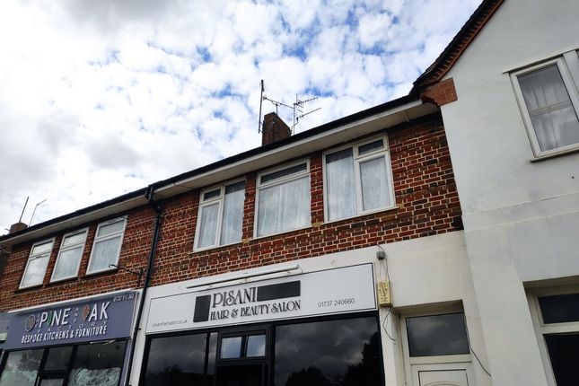 Thumbnail Flat to rent in Dovers Green Road, Reigate