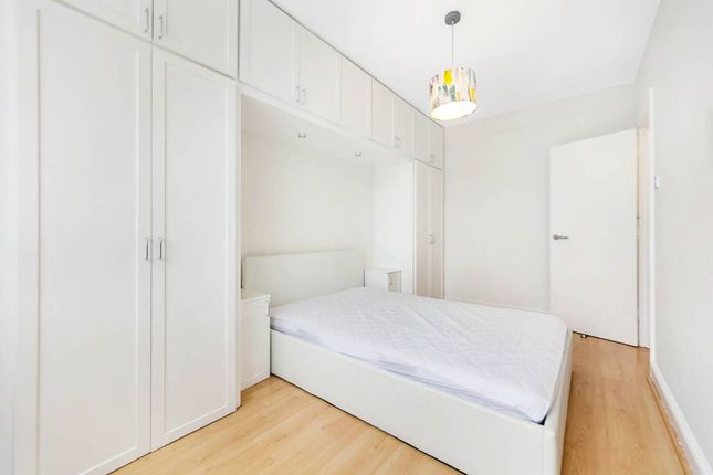 Thumbnail Flat to rent in Sloane Avenue, Chelsea, London