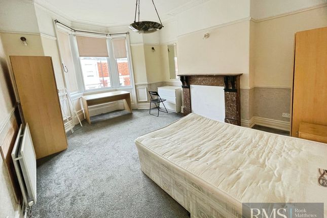 Holmwood Grove, Newcastle Upon Tyne photo 4