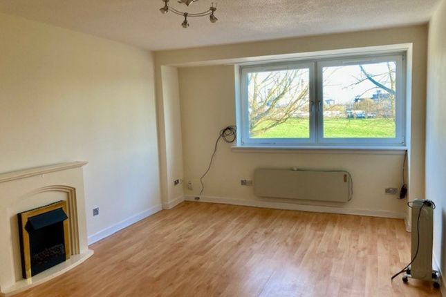 26 Abbotsford Drive, Grangemouth photo 2