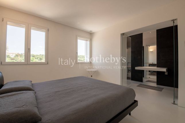 Penthouse for sale in Viale Della Vittoria, Montebelluna, Veneto
