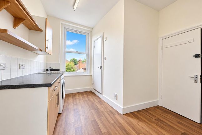 593A, Lea Bridge Road, London photo 4