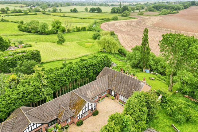 Thumbnail Bungalow for sale in Croxall Road, Edingale, Tamworth