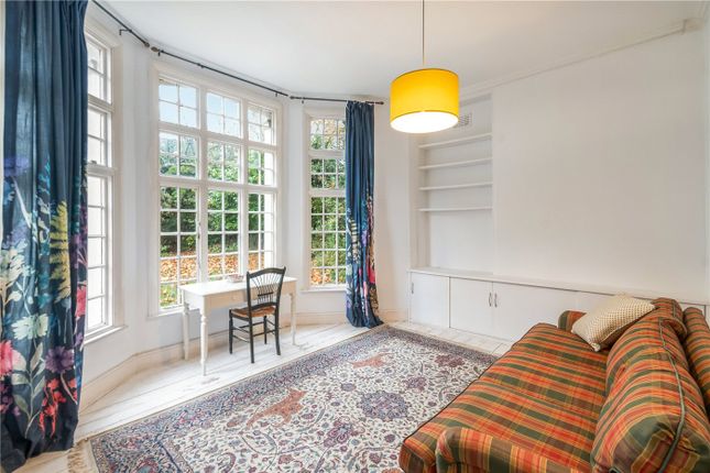 36a, Grove Park, Camberwell photo 2