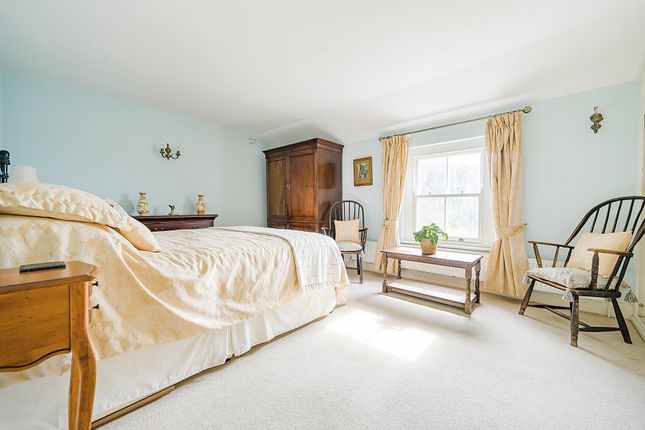 8 1258314-(14)---House-Bedroom-2