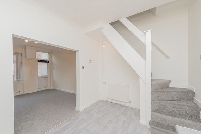 5 Hardwick Road, Featherstone, West Yorkshire photo 4