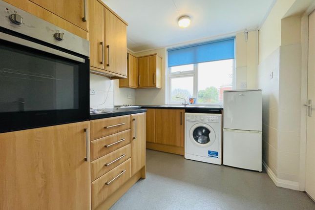 Flat 6 Devonshire Court, Howdon Road, Leicester photo 2