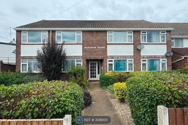 2-bed flat on Benleigh House, Down Hall Road, Rayleigh, £1,450/mo