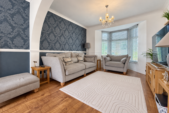 7 Fox Street, Mountain Ash photo 4