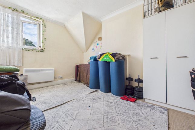 Upper Flat 382,, Uxbridge Road, Middlesex photo 4